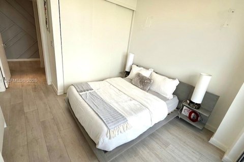 Condominio en venta en Miami, Florida, 3 dormitorios, 148.27 m2 № 2152786 - foto 23