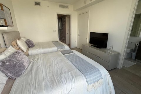 Condominio en venta en Miami, Florida, 3 dormitorios, 148.27 m2 № 2152786 - foto 30
