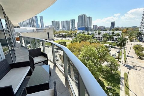 Condominio en venta en Miami, Florida, 3 dormitorios, 148.27 m2 № 2152786 - foto 13