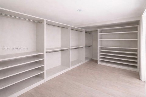 Condominio en venta en Miami, Florida, 3 dormitorios, 148.27 m2 № 2152786 - foto 20
