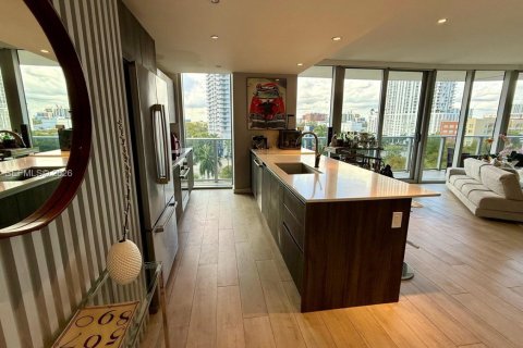 Condominio en venta en Miami, Florida, 3 dormitorios, 148.27 m2 № 2152786 - foto 12