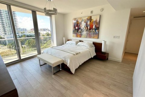 Condominio en venta en Miami, Florida, 3 dormitorios, 148.27 m2 № 2152786 - foto 14