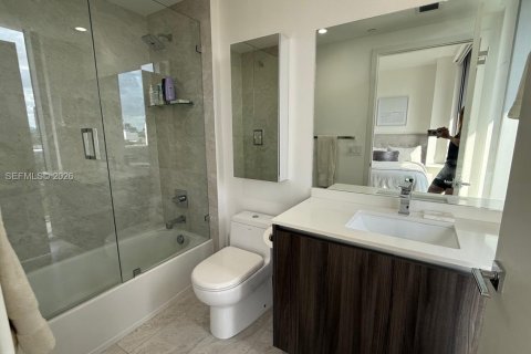 Condominio en venta en Miami, Florida, 3 dormitorios, 148.27 m2 № 2152786 - foto 3