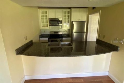 Condo in Haines City, Florida, 2 bedrooms  № 1554417 - photo 5