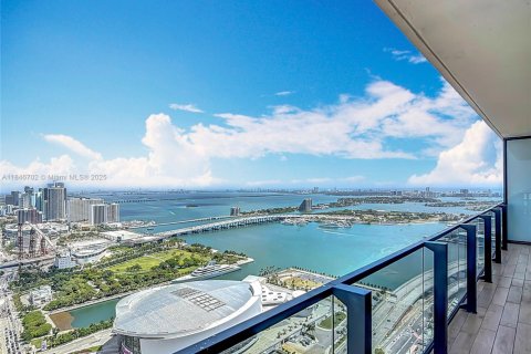 Copropriété à louer à Miami, Floride: 3 chambres, 106.84 m2 № 1935776 - photo 8