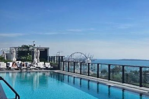 Copropriété à louer à Miami, Floride: 3 chambres, 106.84 m2 № 1935776 - photo 30