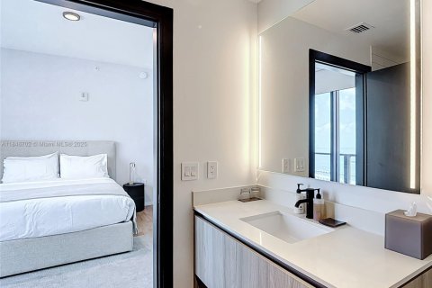 Copropriété à louer à Miami, Floride: 3 chambres, 106.84 m2 № 1935776 - photo 11