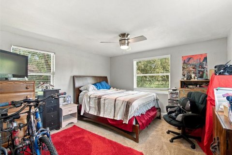 Villa ou maison à vendre à Tampa, Floride: 3 chambres, 172.98 m2 № 2388803 - photo 19