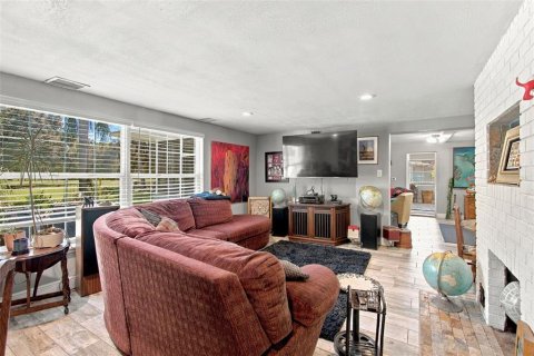Villa ou maison à vendre à Tampa, Floride: 3 chambres, 172.98 m2 № 2388803 - photo 13