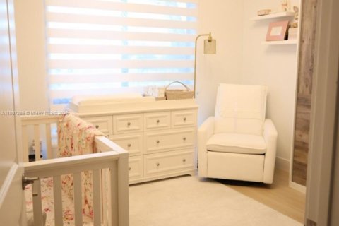 Condo in Doral, Florida, 3 bedrooms  № 1940606 - photo 29