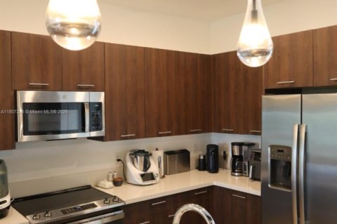 Condo in Doral, Florida, 3 bedrooms  № 1940606 - photo 20