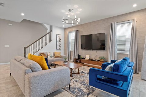 Villa ou maison à vendre à Kissimmee, Floride: 6 chambres, 277.5 m2 № 1634994 - photo 13