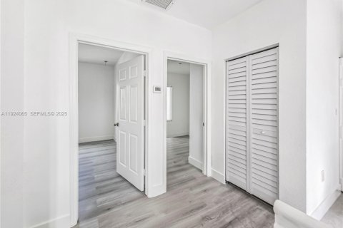 Купить виллу или дом в Майами, Флорида 4 спальни, 201.97м2, № 1983714 - фото 21