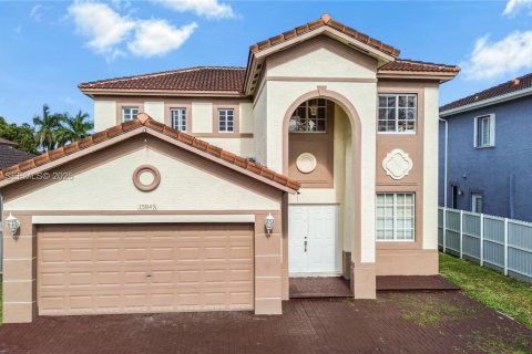 Купить виллу или дом в Майами, Флорида 4 спальни, 201.97м2, № 1983714 - фото 1