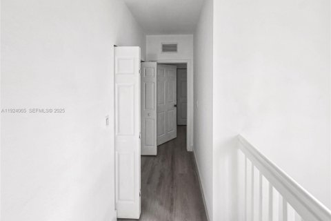 Купить виллу или дом в Майами, Флорида 4 спальни, 201.97м2, № 1983714 - фото 28