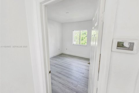 Купить виллу или дом в Майами, Флорида 4 спальни, 201.97м2, № 1983714 - фото 23