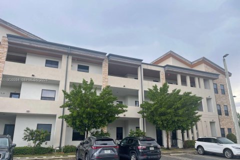 Condominio en alquiler en Doral, Florida, 2 dormitorios, 105.44 m2 № 2010483 - foto 22