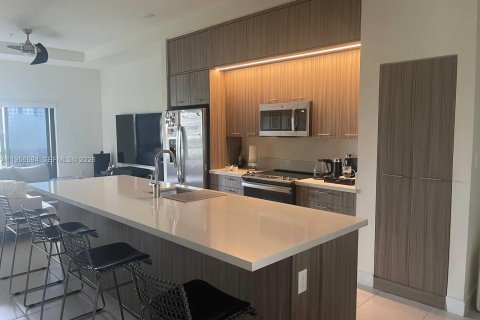 Condominio en alquiler en Doral, Florida, 2 dormitorios, 105.44 m2 № 2010483 - foto 4