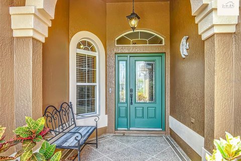 House in The Villages, Florida 3 bedrooms, 175.59 sq.m. № 1798675 - photo 12