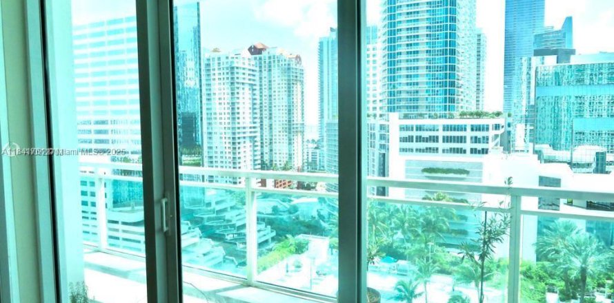 Condominio en Miami, Florida, 2 dormitorios № 1833811