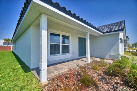 House in Auburndale, Florida 4 bedrooms, 204.38 sq.m. № 1437473 - photo 4