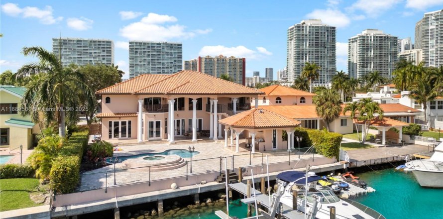 Дом в Санни-Айлс-Бич, Флорида 6 спален, 452.53м2 № 1939007