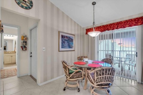 Condo in Bradenton, Florida, 2 bedrooms  № 1542865 - photo 19