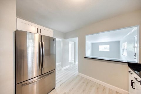 Apartamento en alquiler en Dunedin, Florida, 2 dormitorios, 88.26 m2 № 1797443 - foto 11