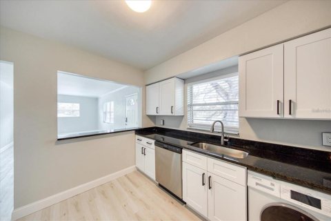 Apartamento en alquiler en Dunedin, Florida, 2 dormitorios, 88.26 m2 № 1797443 - foto 10