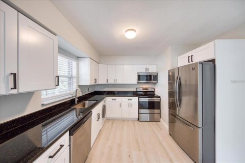 Apartamento en alquiler en Dunedin, Florida, 2 dormitorios, 88.26 m2 № 1797443 - foto 8