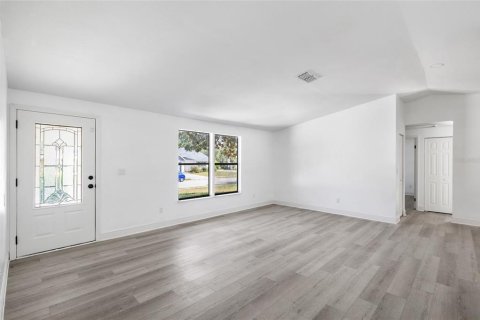 Casa en venta en New Port Richey, Florida, 4 dormitorios, 173.54 m2 № 1902590 - foto 7