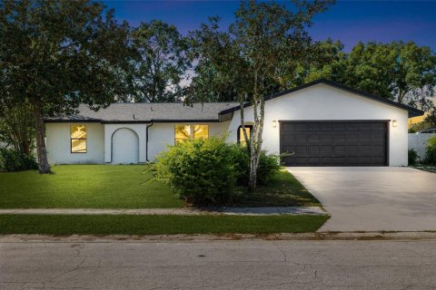 Casa en venta en New Port Richey, Florida, 4 dormitorios, 173.54 m2 № 1902590 - foto 1