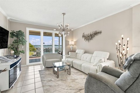 Condominio en venta en Madeira Beach, Florida, 2 dormitorios, 118.45 m2 № 2351663 - foto 9