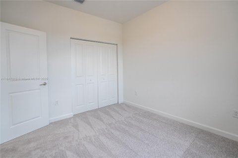 Touwnhouse à vendre à Miami, Floride: 4 chambres, 169.08 m2 № 1848381 - photo 24