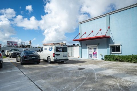 Immobilier commercial à vendre à Miami, Floride № 1486032 - photo 14