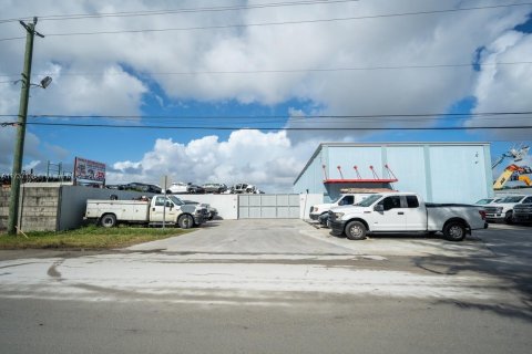 Immobilier commercial à vendre à Miami, Floride № 1486032 - photo 12
