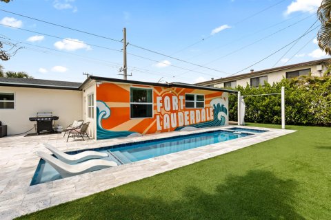 House in Fort Lauderdale, Florida 3 bedrooms, 147.44 sq.m. № 2325988
