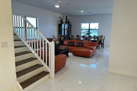 Купить виллу или дом в Мирамар, Флорида 5 спален, 314.1м2, № 1968603 - фото 22