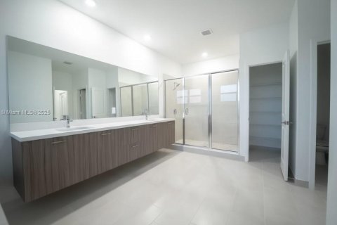 Купить виллу или дом в Мирамар, Флорида 5 спален, 314.1м2, № 1968603 - фото 7