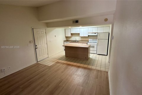 Apartment in Pompano Beach, Florida 1 bedroom, 58.81 sq.m. № 2001033 - photo 7