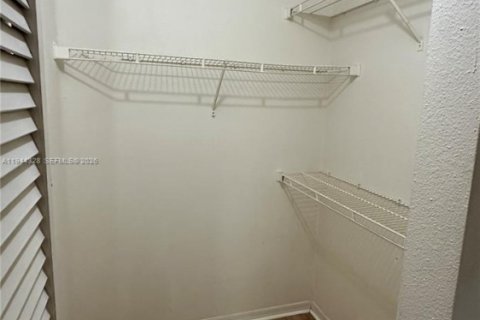 Apartment in Pompano Beach, Florida 1 bedroom, 58.81 sq.m. № 2001033 - photo 14