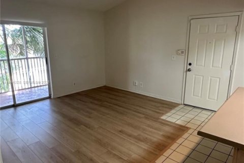 Apartment in Pompano Beach, Florida 1 bedroom, 58.81 sq.m. № 2001033 - photo 10