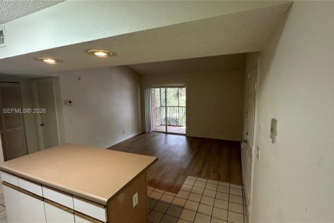 Apartment in Pompano Beach, Florida 1 bedroom, 58.81 sq.m. № 2001033 - photo 9