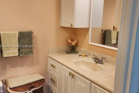 Condo in Deerfield Beach, Florida, 2 bedrooms  № 1938863 - photo 5