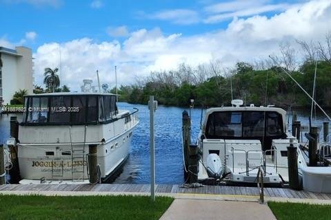 Condo in Deerfield Beach, Florida, 2 bedrooms  № 1938863 - photo 13