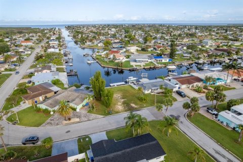 Terreno en venta en New Port Richey, Florida № 1778128 - foto 15