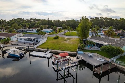 Terreno en venta en New Port Richey, Florida № 1778128 - foto 11