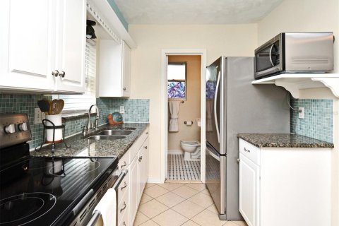 House in Orlando, Florida 2 bedrooms, 81.57 sq.m. № 1834632 - photo 3