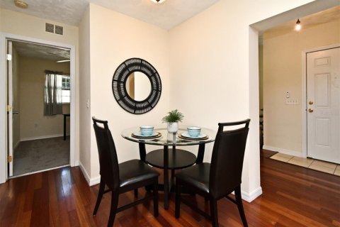 House in Orlando, Florida 2 bedrooms, 81.57 sq.m. № 1834632 - photo 6