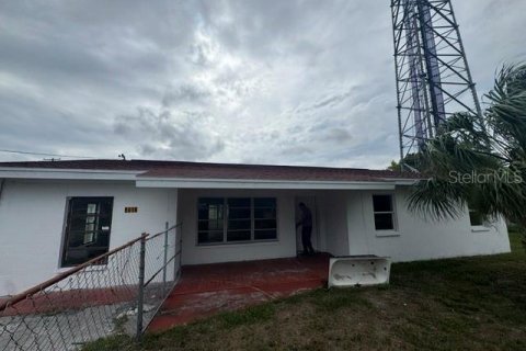 Immobilier commercial à New Port Richey, Floride 185.8 m2 № 2149194